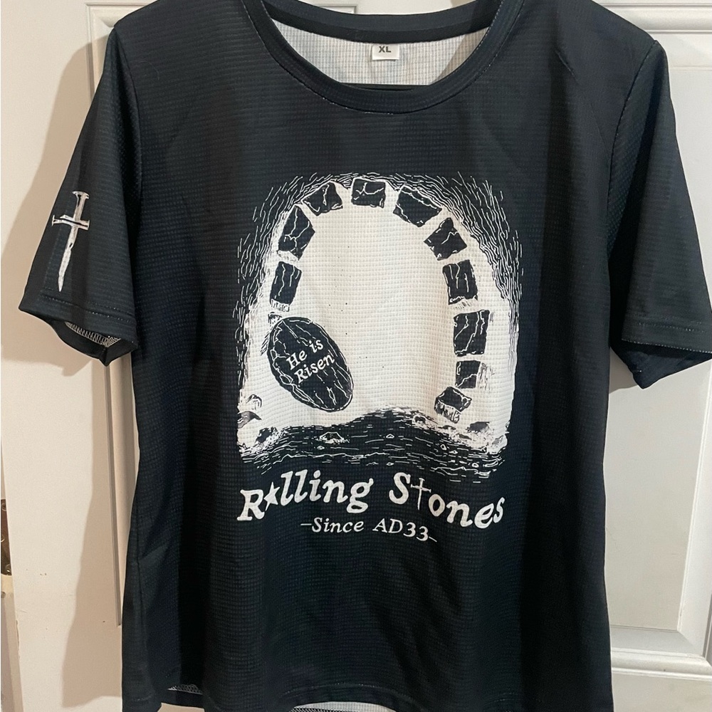 Black Graphic 'Rolling Stones' Tee with Tomb Design